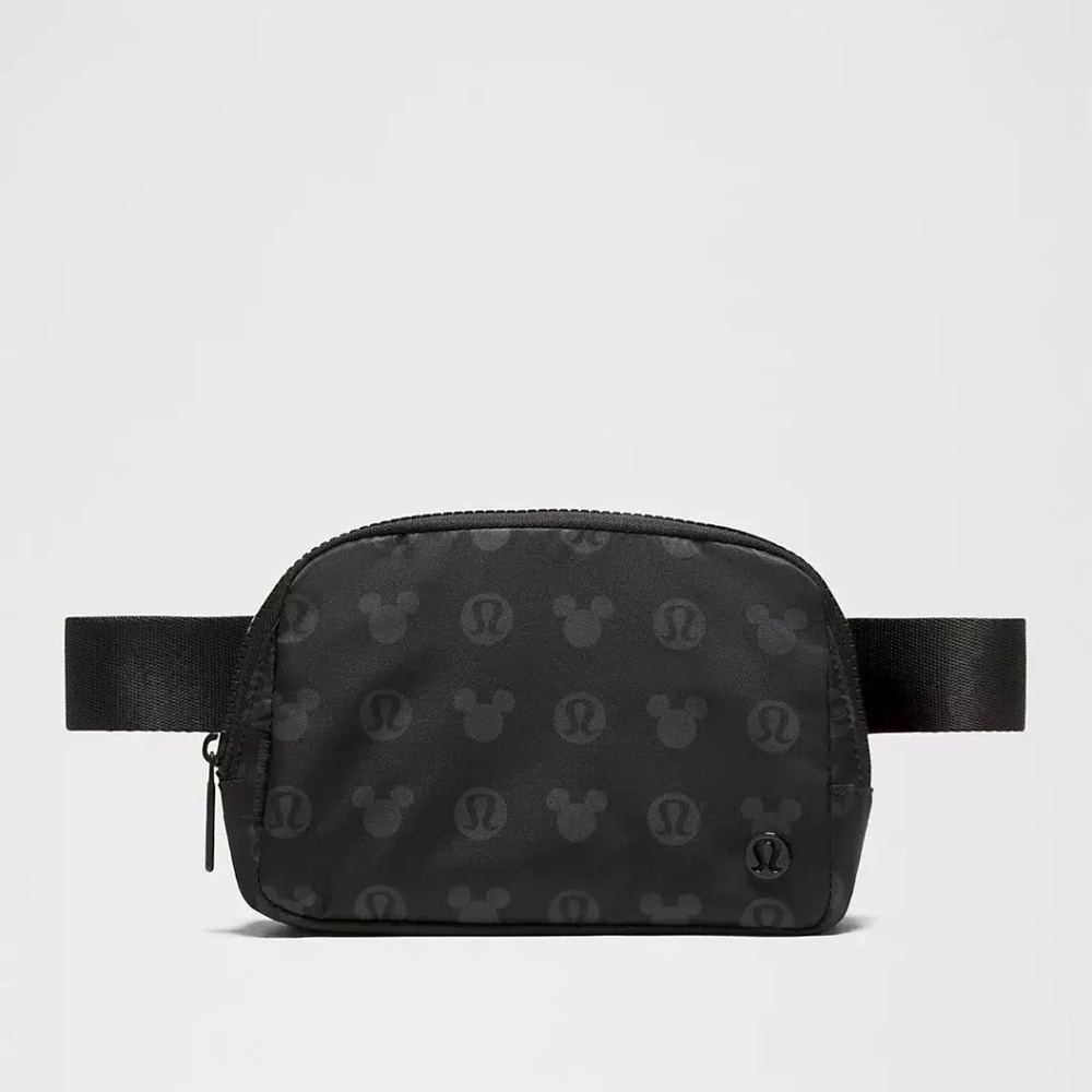 Disney x lululemon *Everywhere Belt Bag 1L Mickey and Logo Print - Picture 3 of 4